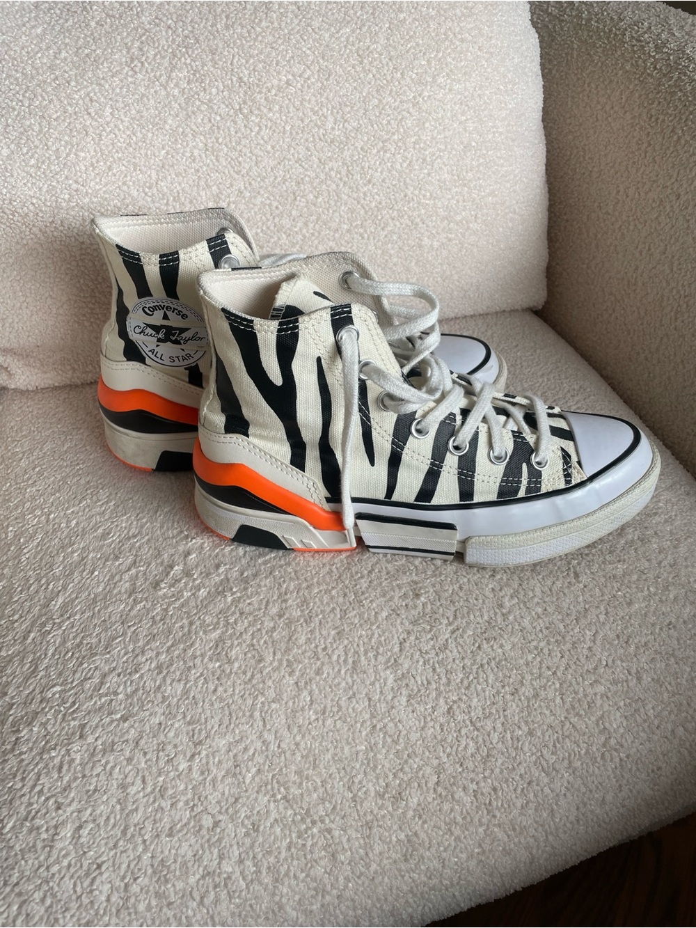 Women's Converse Chuck Taylor Zebra Platform High Top Sneakers Size 7 Orange